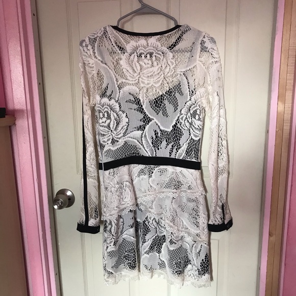 Dress - Picture 2 of 4